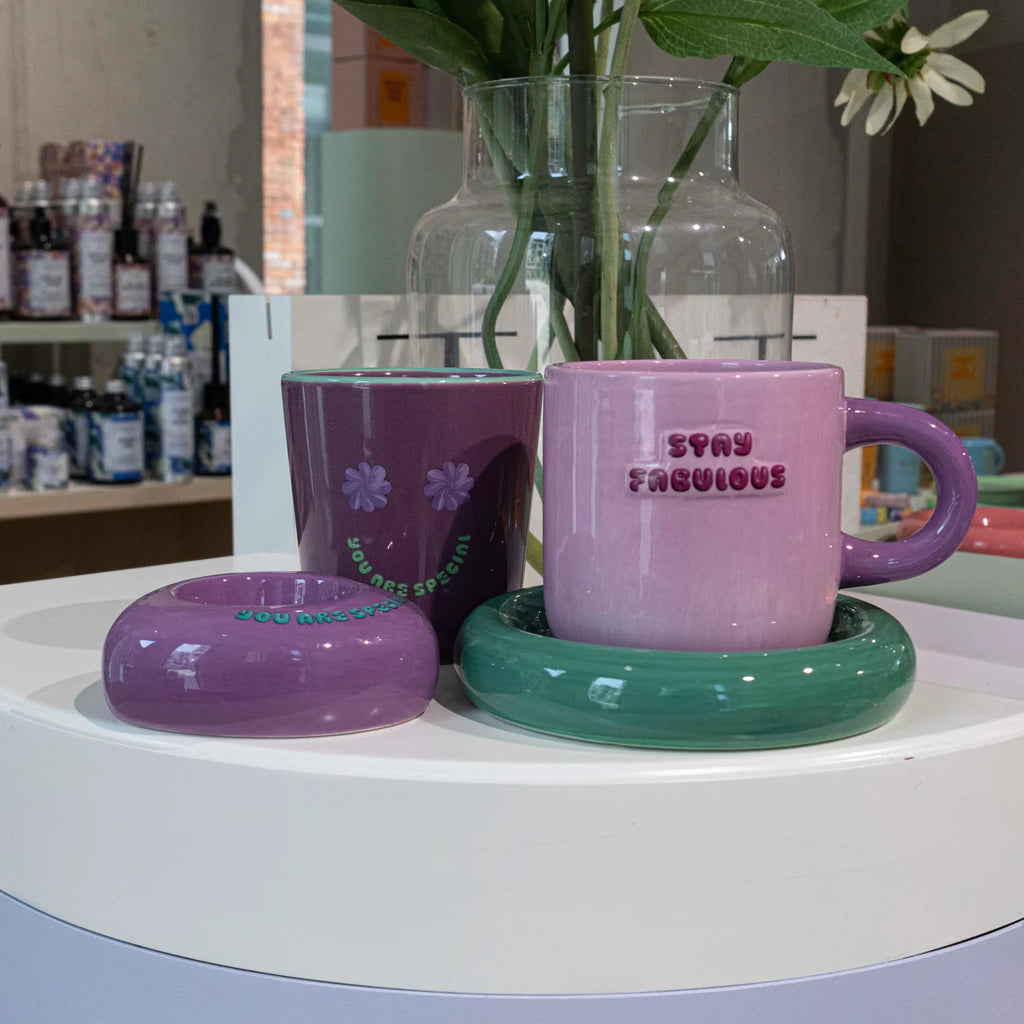 Mok met schotel roze