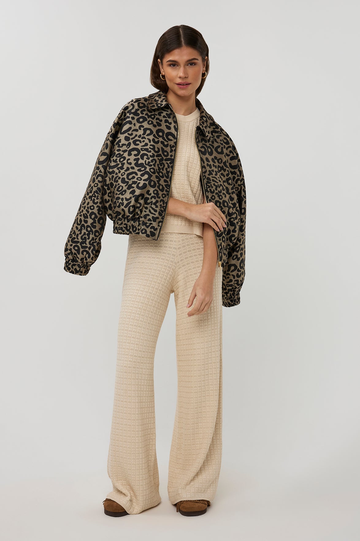Studio Amaya beige top