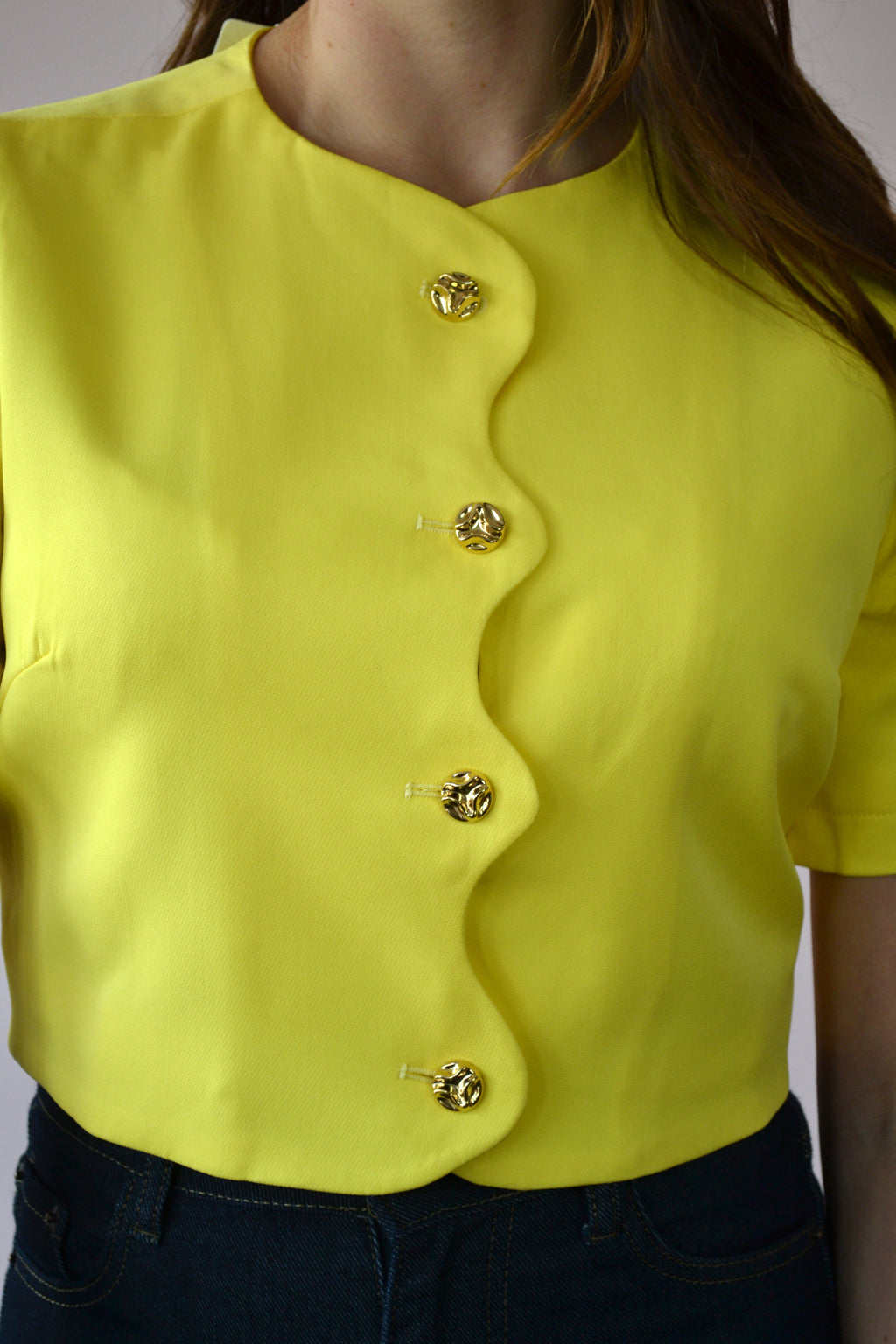 Korte mouwen top met knopen