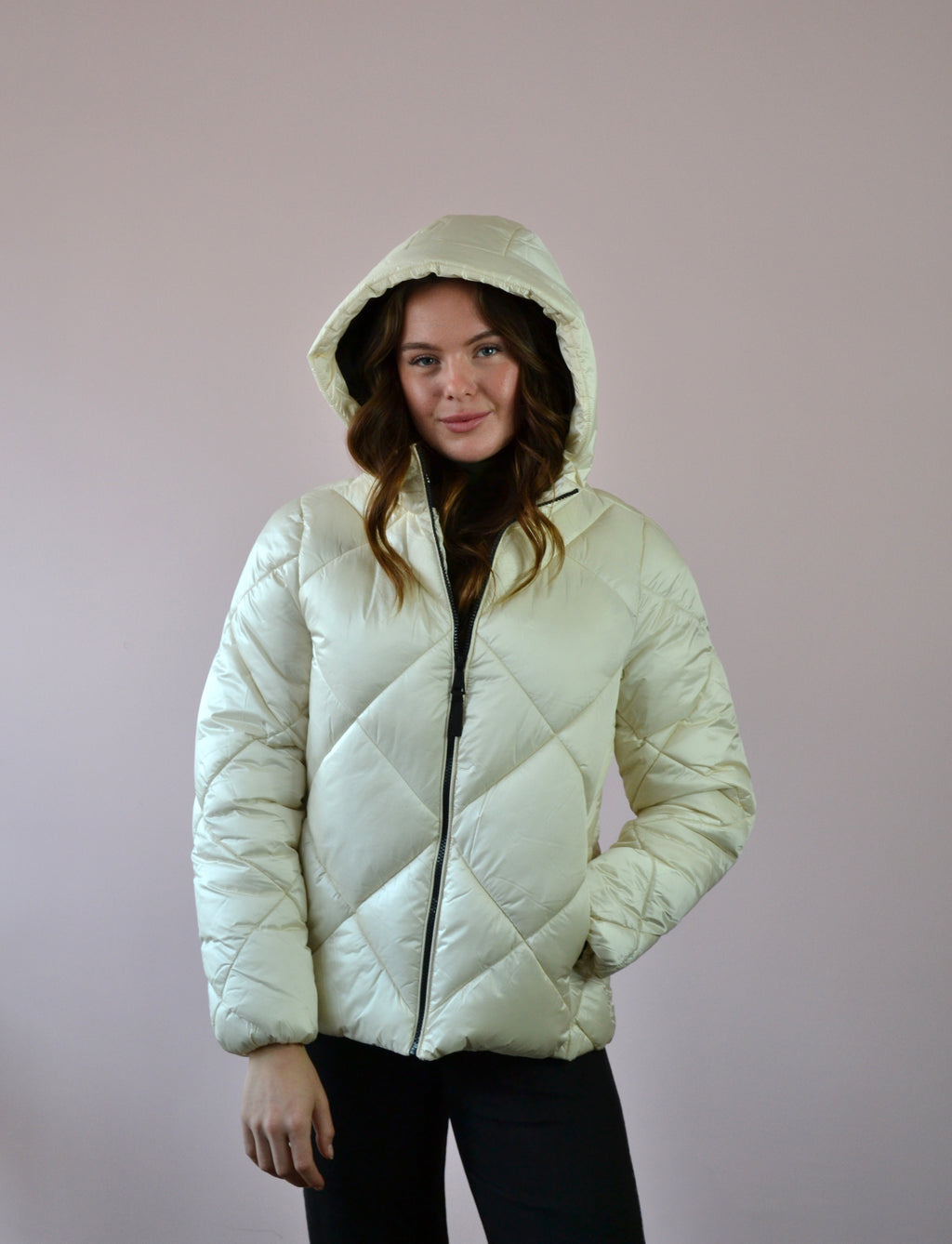 Gewatteerde jas met capuchon